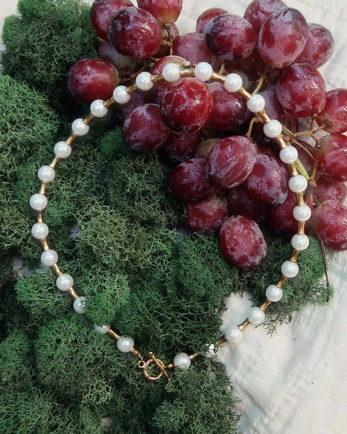 Livi Beaded Necklace : Brown or Pearl